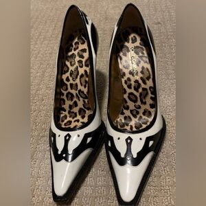 Dolce & Gabbana Black and White Pointed Toe Pumps with Leopard Insole